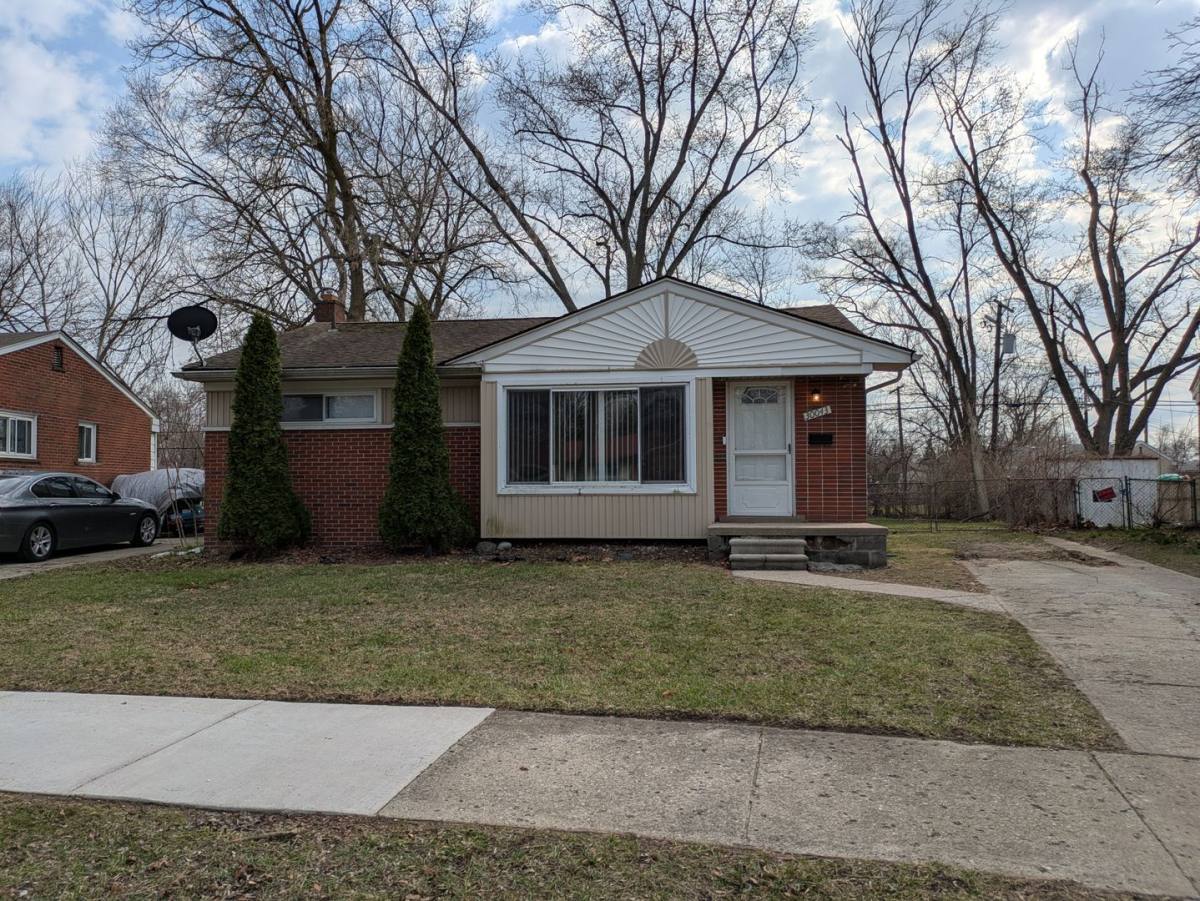 Apartment for rent at 30043 Grandview, Inkster, MI 48141