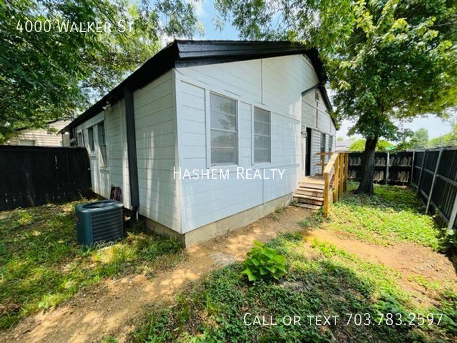 House for rent at 4000 Walker St, Dallas, TX 75211