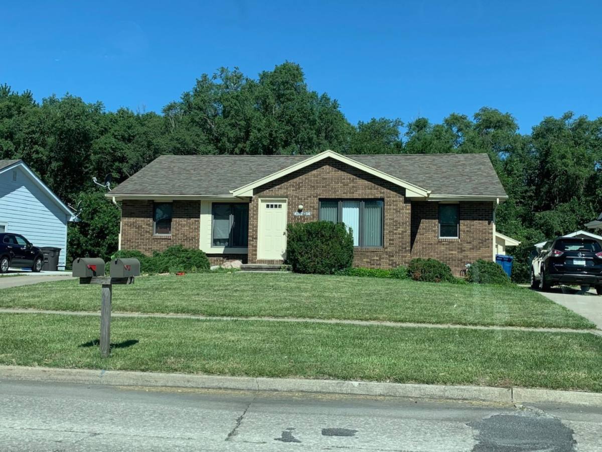 Townhouse for rent at 4312 50th St, Des Moines, IA 50310