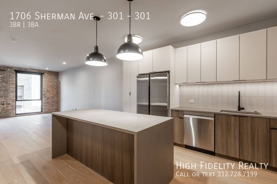 Condo for rent at 1706 Sherman Ave #301, Evanston, IL 60201