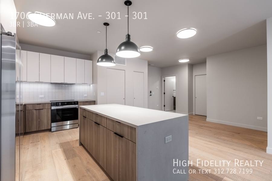 Condo for rent at 1706 Sherman Ave #301, Evanston, IL 60201