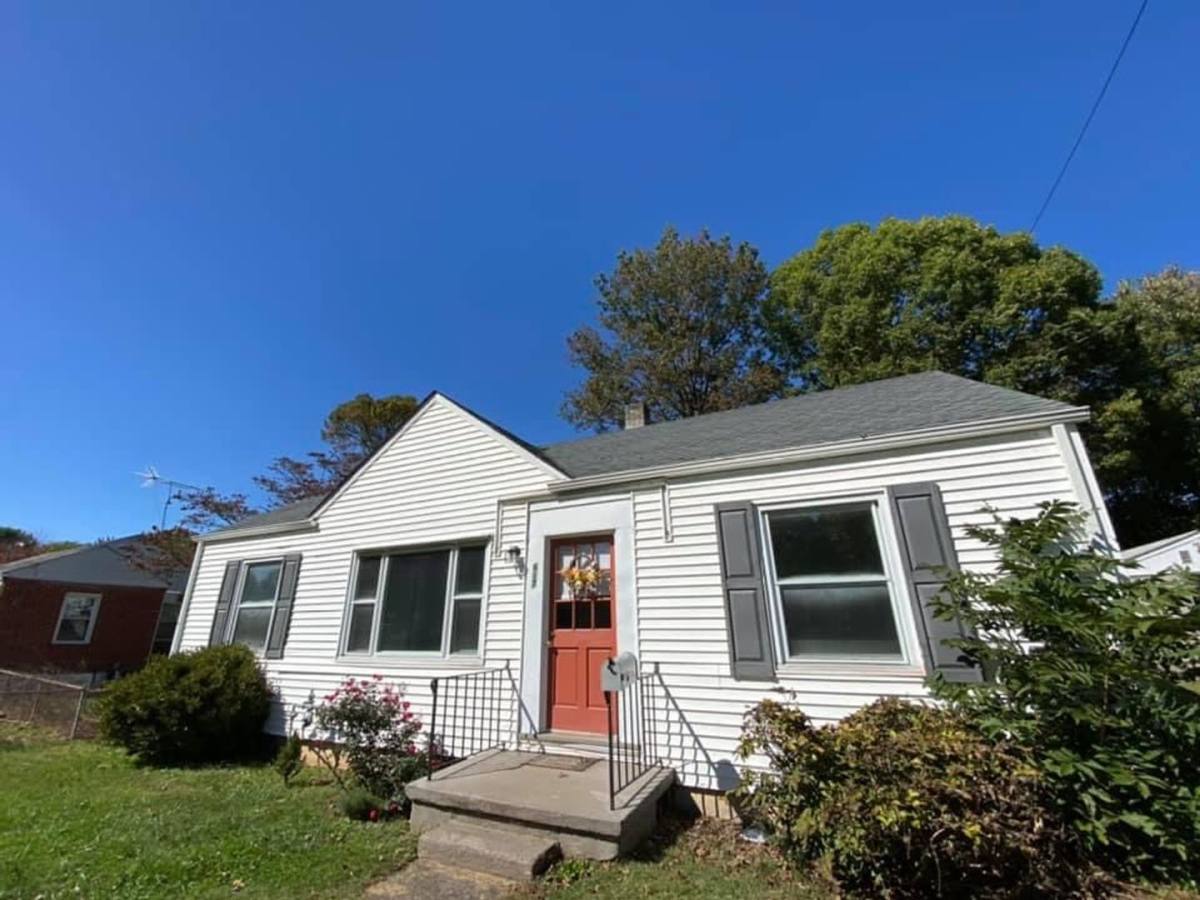 House for rent at 617 Hershberger Rd NW, Roanoke, VA 24012