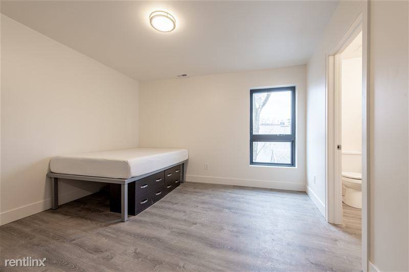 Apartment for rent at 911 S Main #202, Ann Arbor, MI 48103