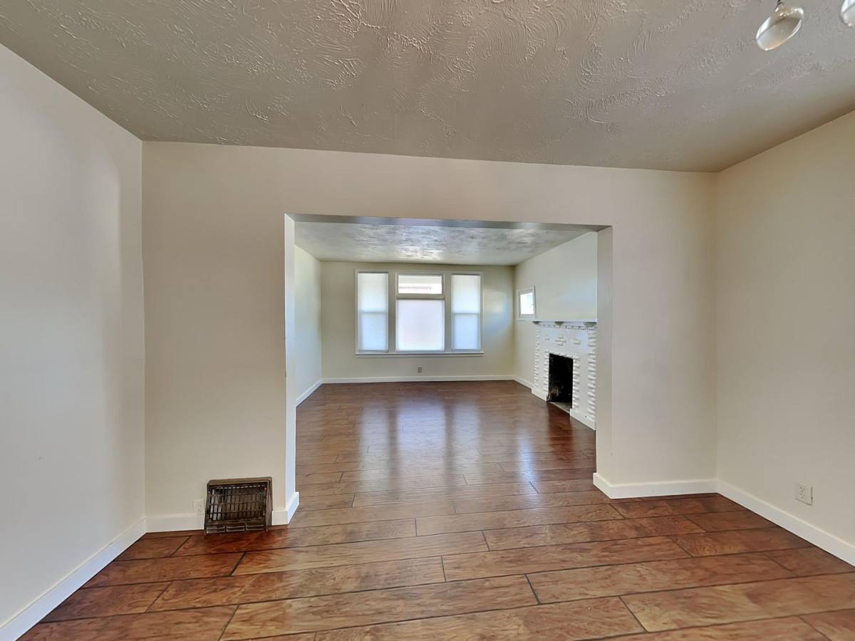 House for rent at 914 E Indiana, Spokane, WA 99207
