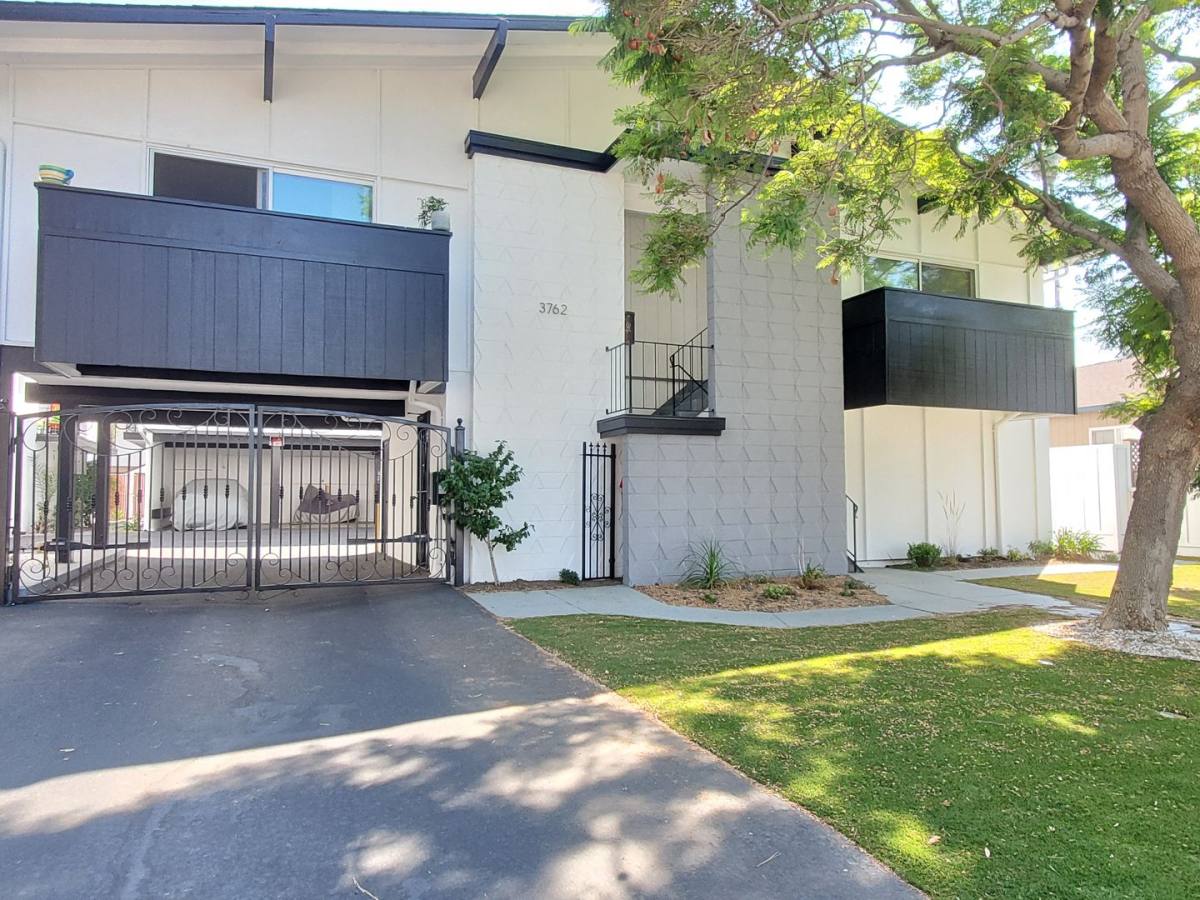 Apartment for rent at 3756-3762 Poinciana Dr, Santa Clara, CA 95051
