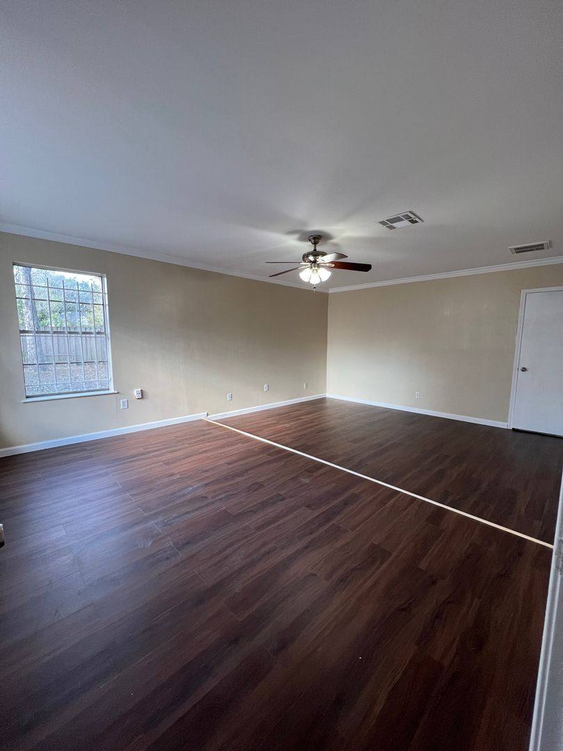 House for rent at 5218 Long Creek Lane, Houston, TX 77088