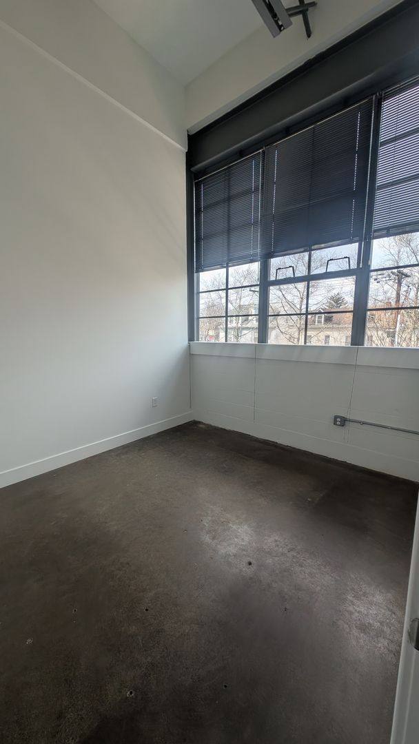 Apartment for rent at 435 Tyler St, Trenton, NJ 08609