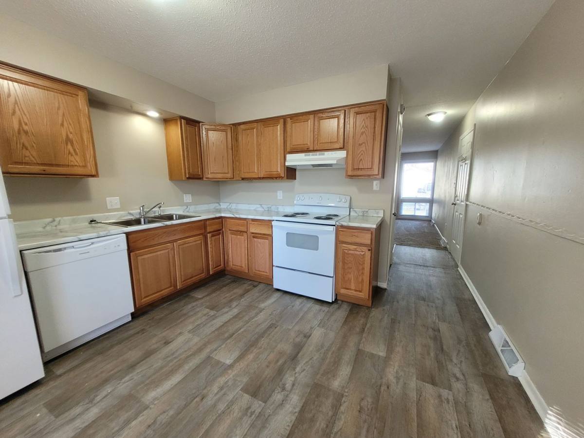 Apartment for rent at 4613-4615 SE 3rd Court, Des Moines, IA 50315