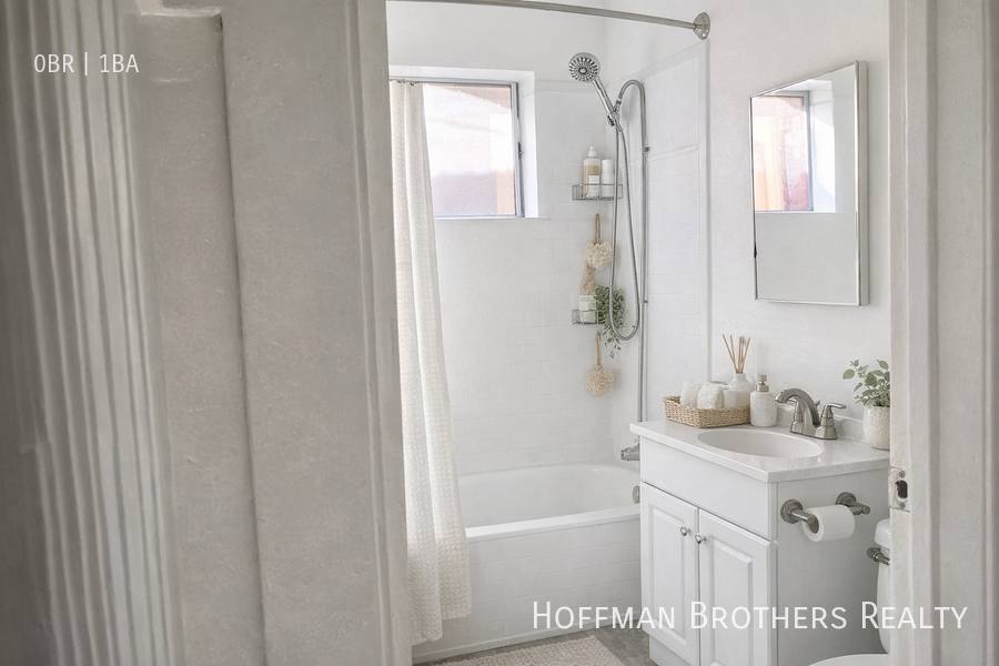 Apartment for rent at 2737 Francis Ave #308, Los Angeles, CA 90005