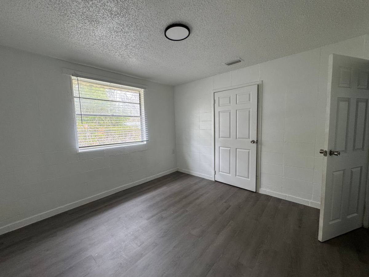 Apartment for rent at 803-828 Floyd St NE, Live Oak, FL 32064