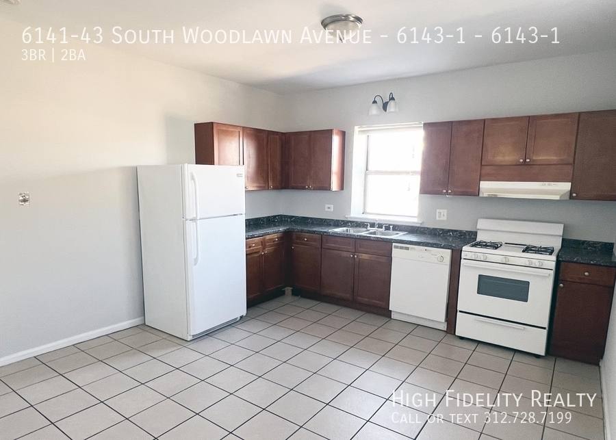 Apartment for rent at 6141-43 S Woodlawn Ave #1, Chicago, IL 60637