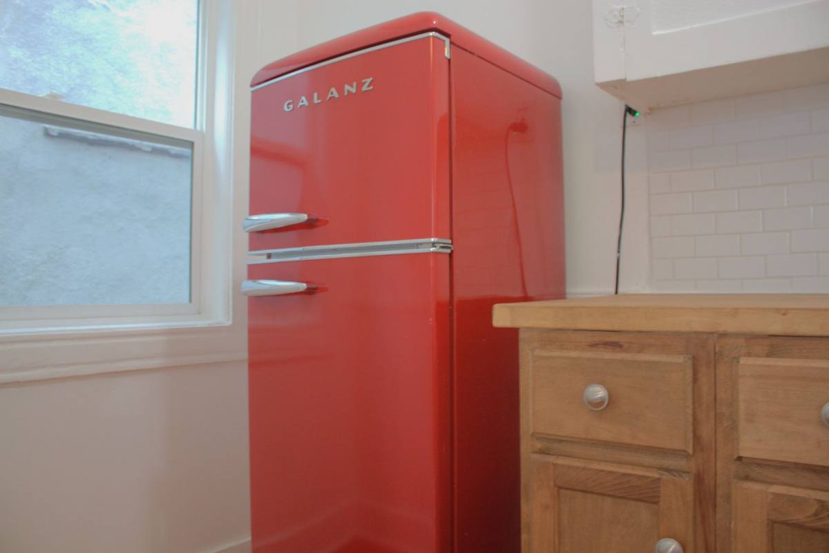 Apartment for rent at 6358 Yucca St #101, Los Angeles, CA 90028