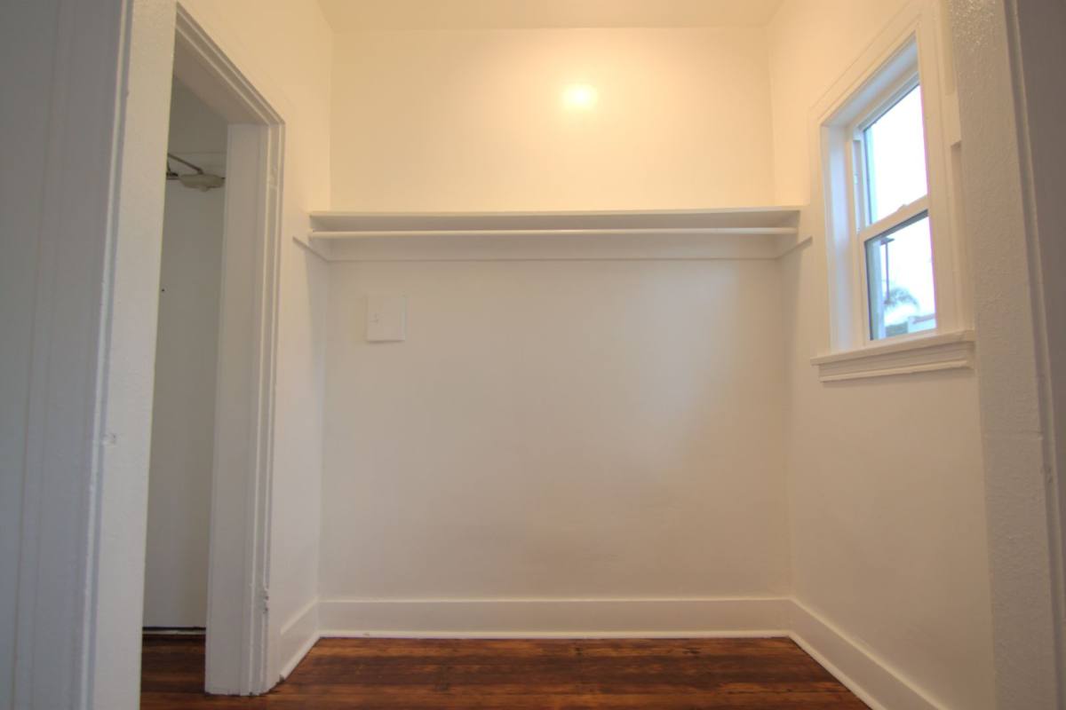 Apartment for rent at 6358 Yucca St #101, Los Angeles, CA 90028