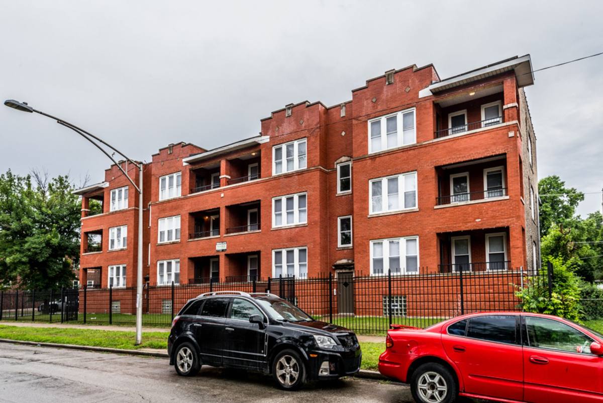 Apartment for rent at 7406 S Perry Ave, Chicago, IL 60621