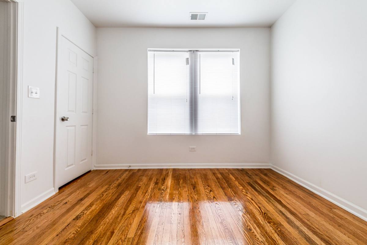 Apartment for rent at 7406 S Perry Ave, Chicago, IL 60621