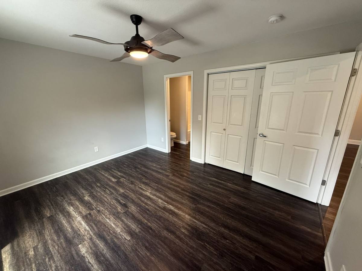 Apartment for rent at 1800 Sun Valley Rd, Saint Joseph, MO 64507