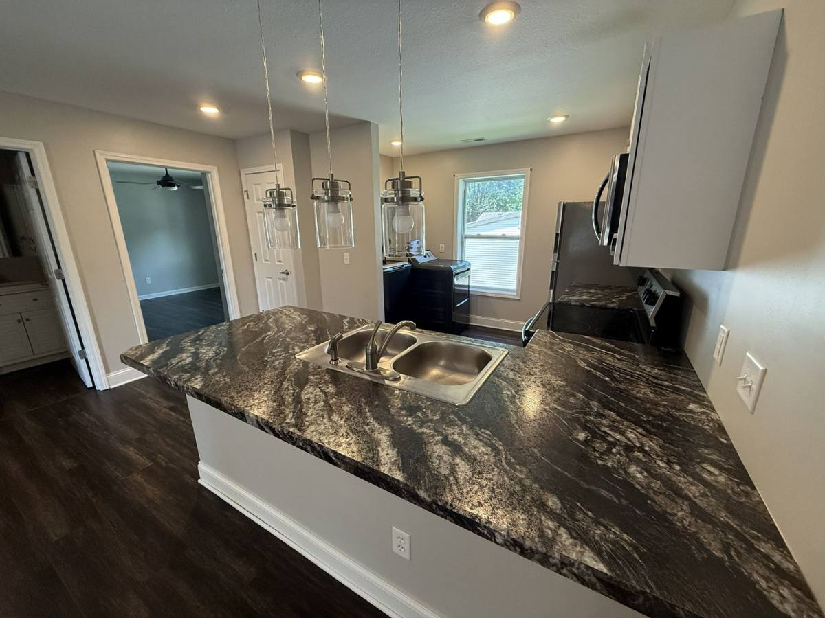 Apartment for rent at 1800 Sun Valley Rd, Saint Joseph, MO 64507