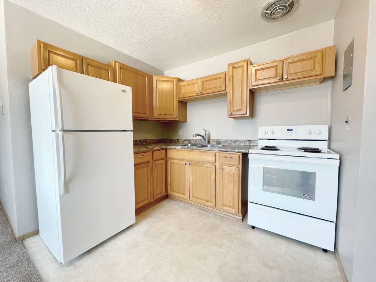 Apartment for rent at 405 11th Ave SW, Minot, ND 58701