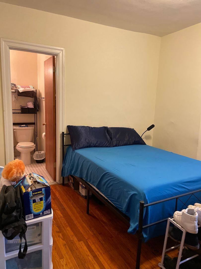 Apartment for rent at 1008 S 48th St, Philadelphia, PA 19143