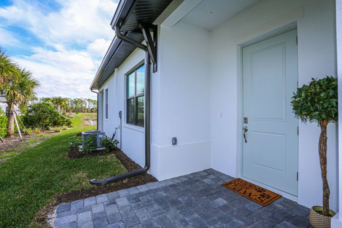 House for rent at 14759 Kingfisher Loop, Naples, FL 34120