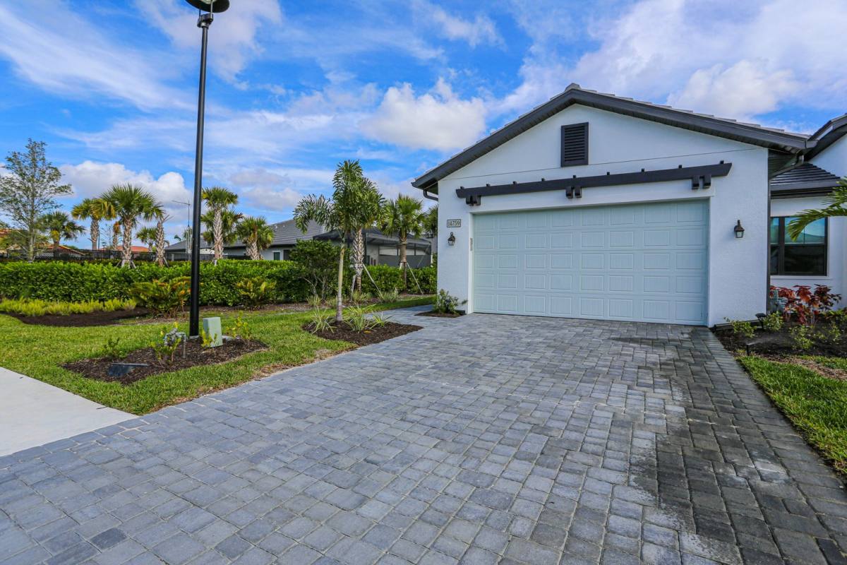 House for rent at 14759 Kingfisher Loop, Naples, FL 34120