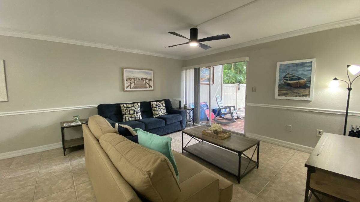 Apartment for rent at 3350 Osprey Ave, Sarasota, FL 34239