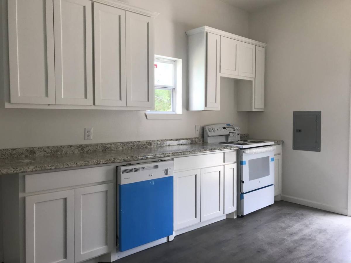 Apartment for rent at 2400, 2402, 2404, 2406 Ross 404 NW, Fort Worth, TX 76164