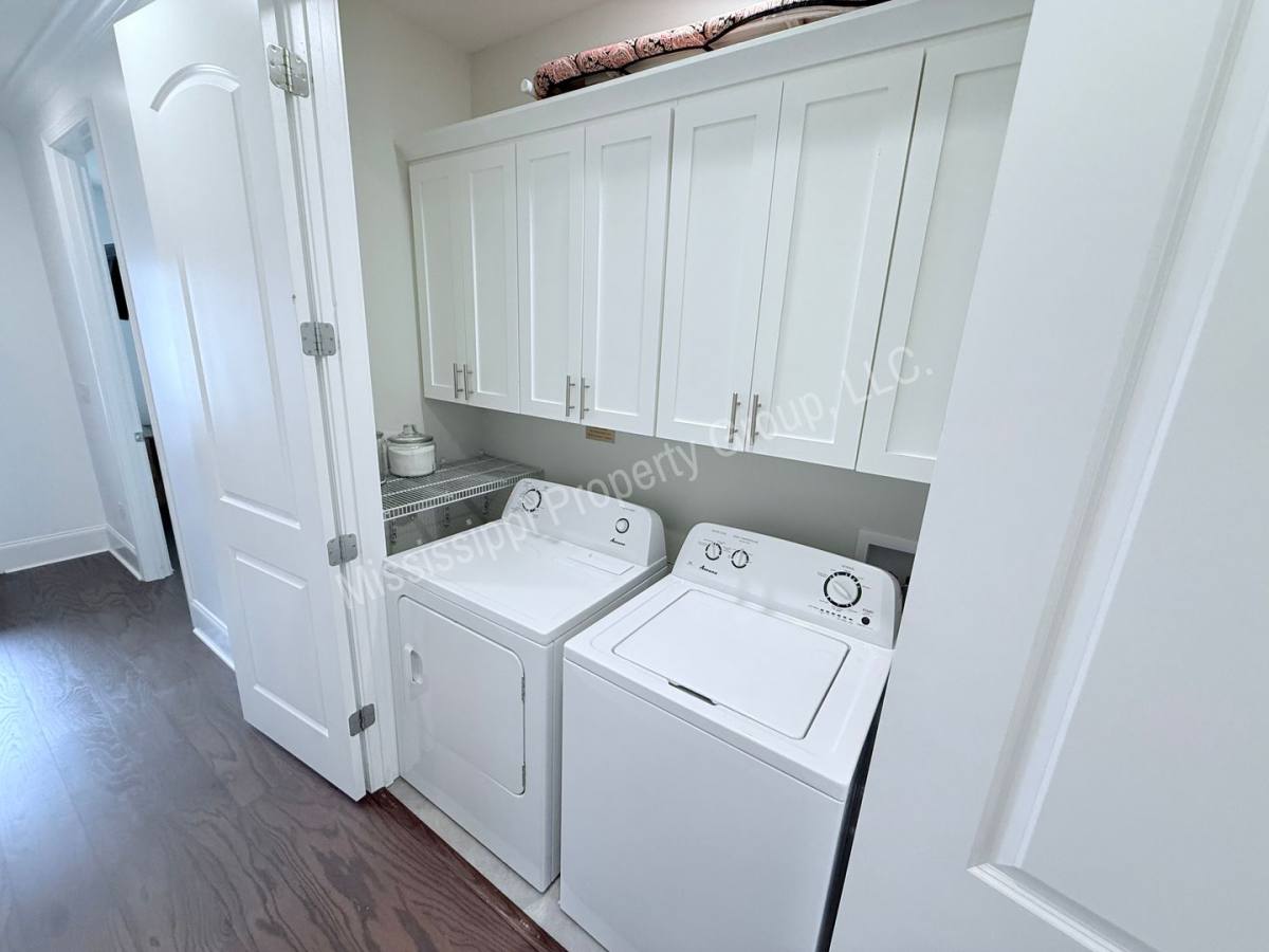Townhouse for rent at 102 Farm View Dr, Oxford, MS 38655