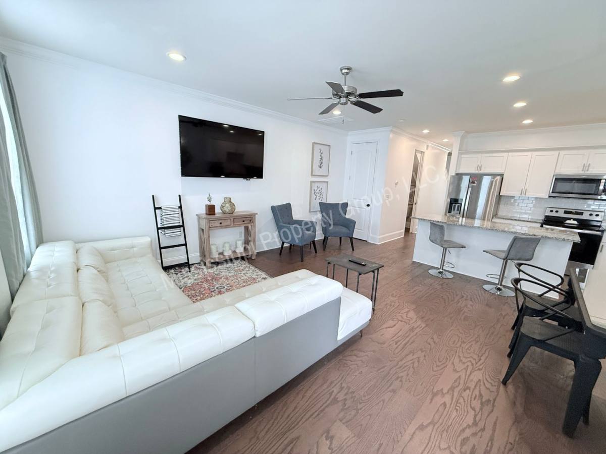 Townhouse for rent at 102 Farm View Dr, Oxford, MS 38655