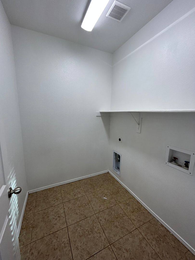 House for rent at 5837 Fantail Dr, Fort Worth, TX 76179