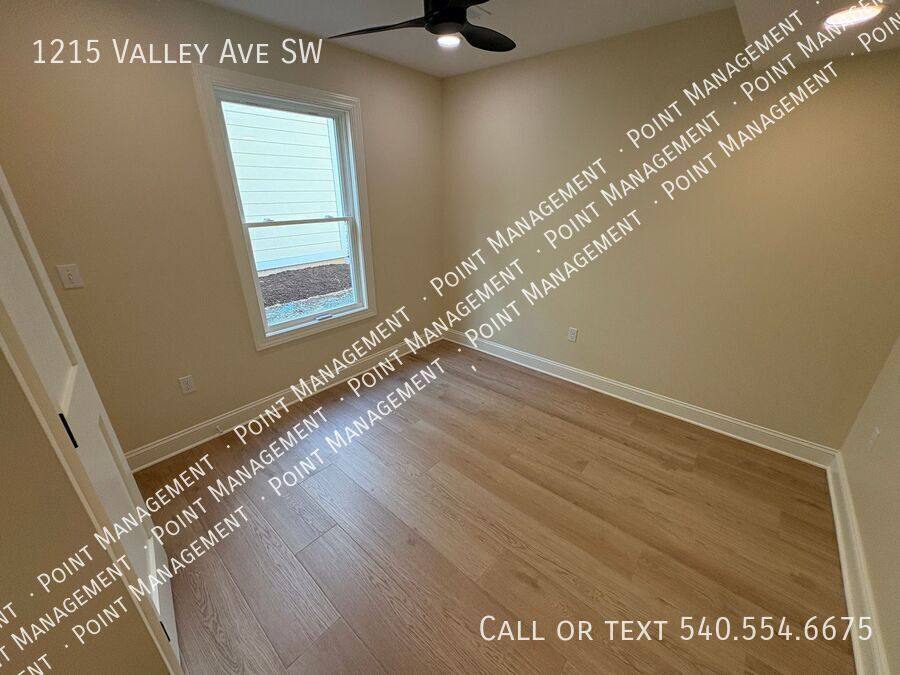 House for rent at 1215 Valley Ave SW, Roanoke, VA 24015