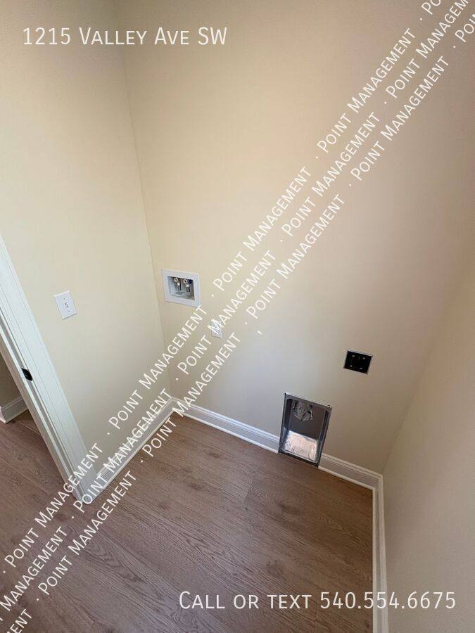 House for rent at 1215 Valley Ave SW, Roanoke, VA 24015