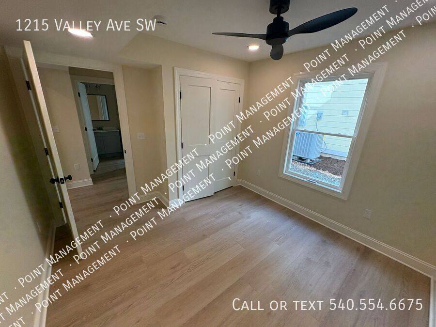 House for rent at 1215 Valley Ave SW, Roanoke, VA 24015