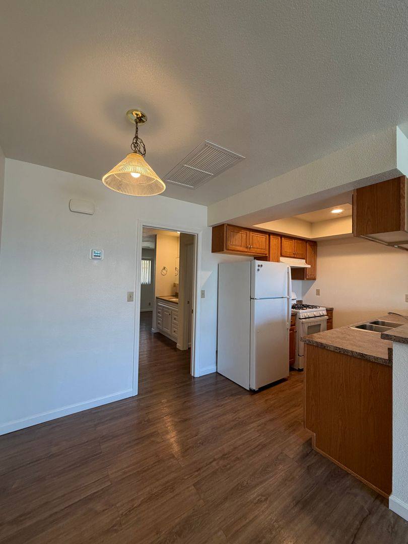 Apartment for rent at 408 E Williams St, Barstow, CA 92311