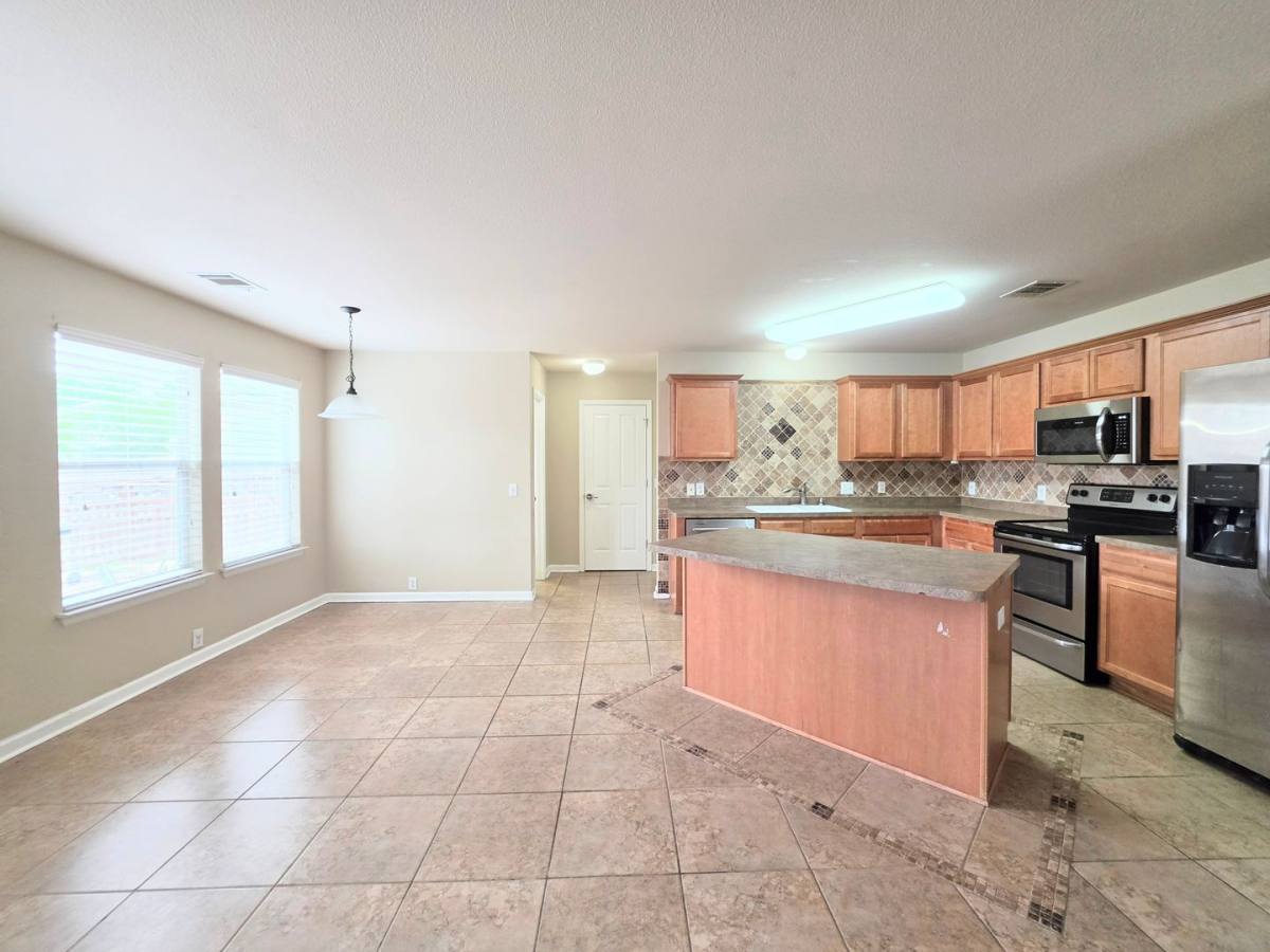 House for rent at 914 Tisbury Parkway, San Antonio, TX 78251