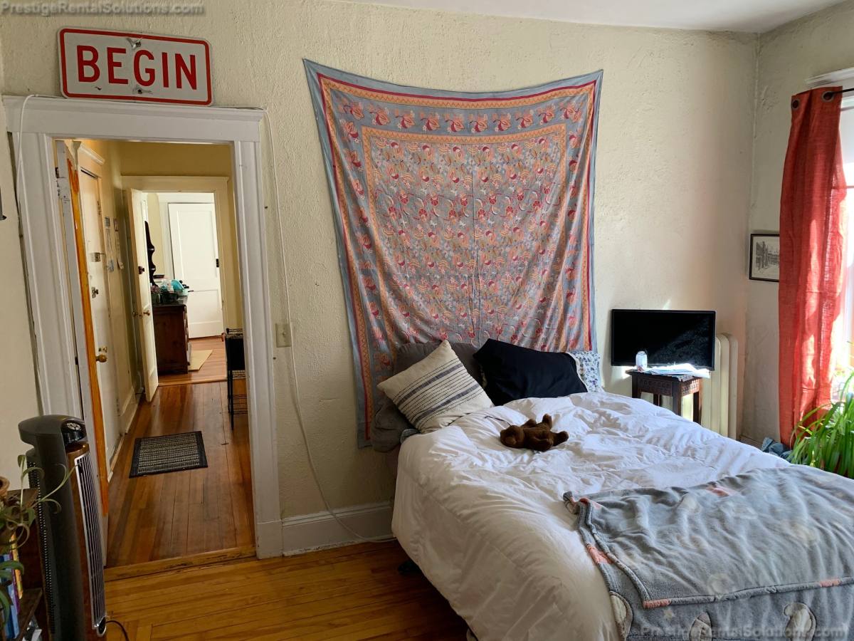 Apartment for rent at 165 Kelton St #33, Allston, MA 02134