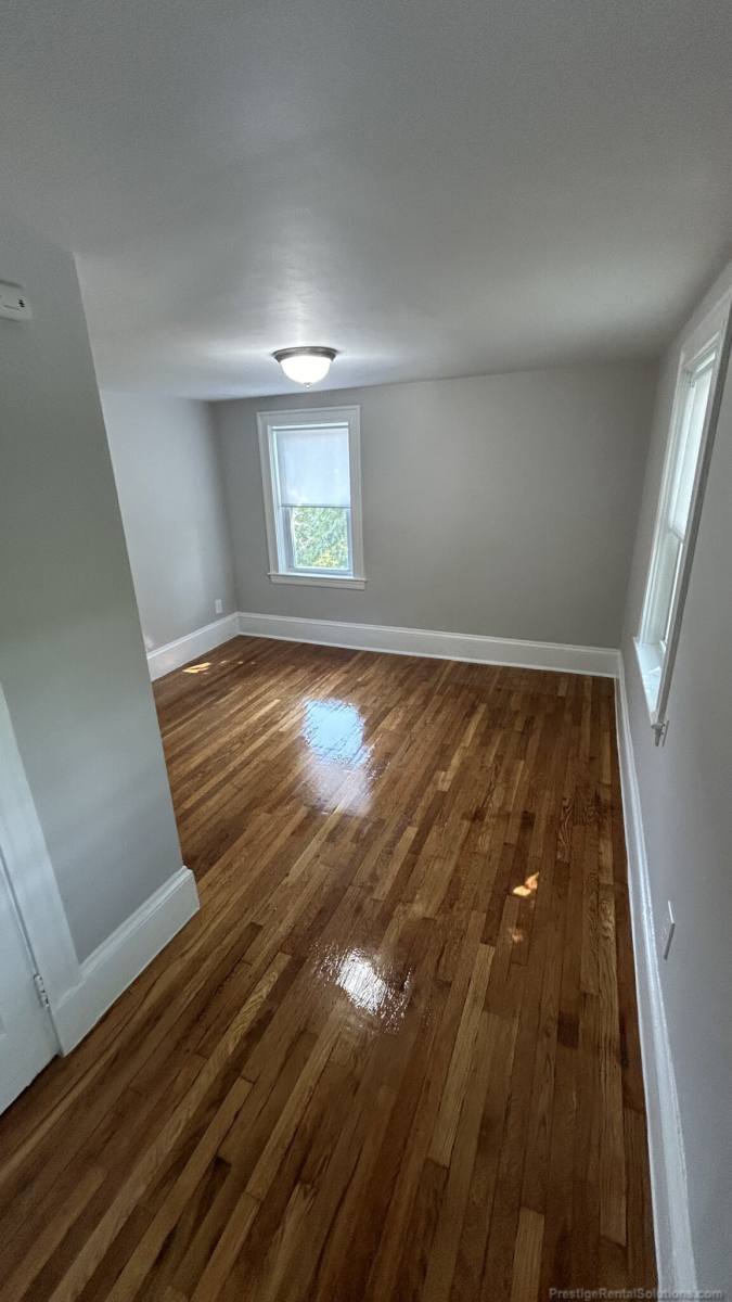 Apartment for rent at 196 Fairmount #8, Hyde Park, MA 02136
