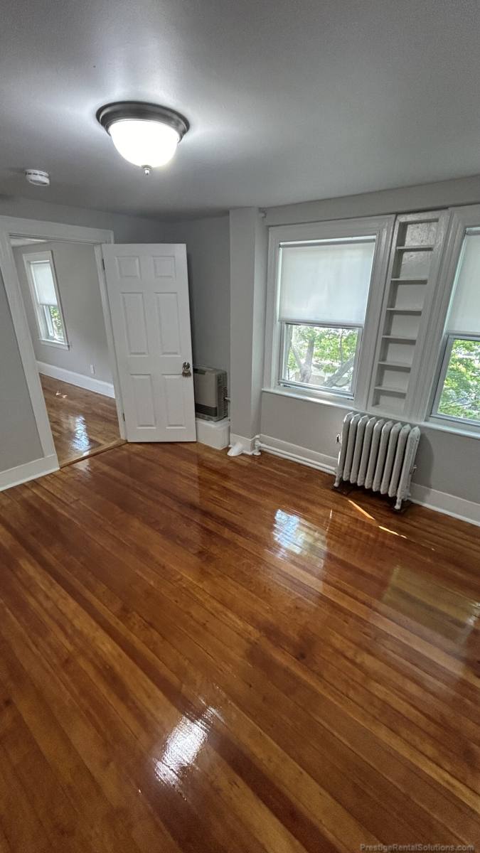 Apartment for rent at 196 Fairmount #8, Hyde Park, MA 02136