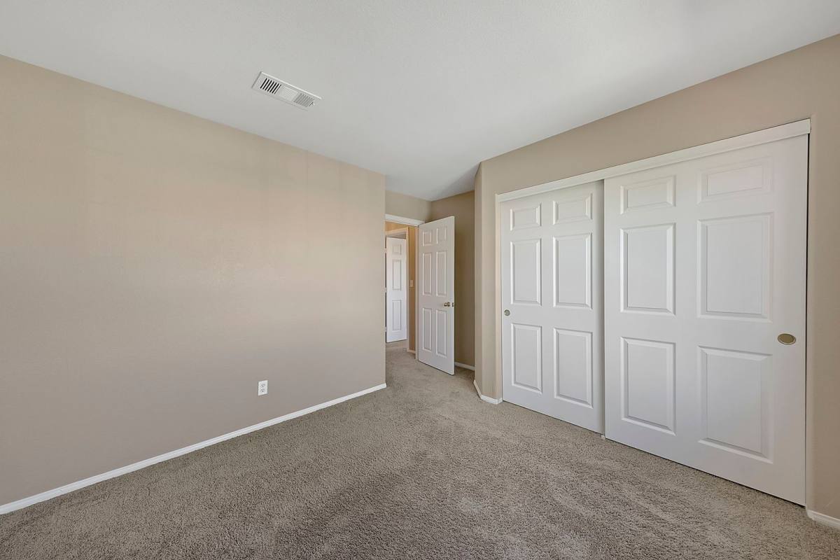 House for rent at 151 Kachina Dr, Henderson, NV 89074