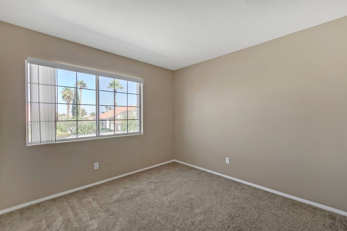 House for rent at 151 Kachina Dr, Henderson, NV 89074