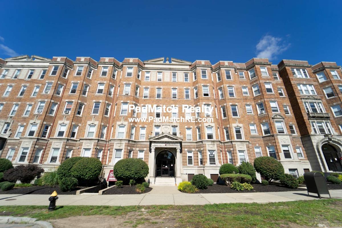 Apartment for rent at 1175 Boylston St #25, Boston, MA 02215