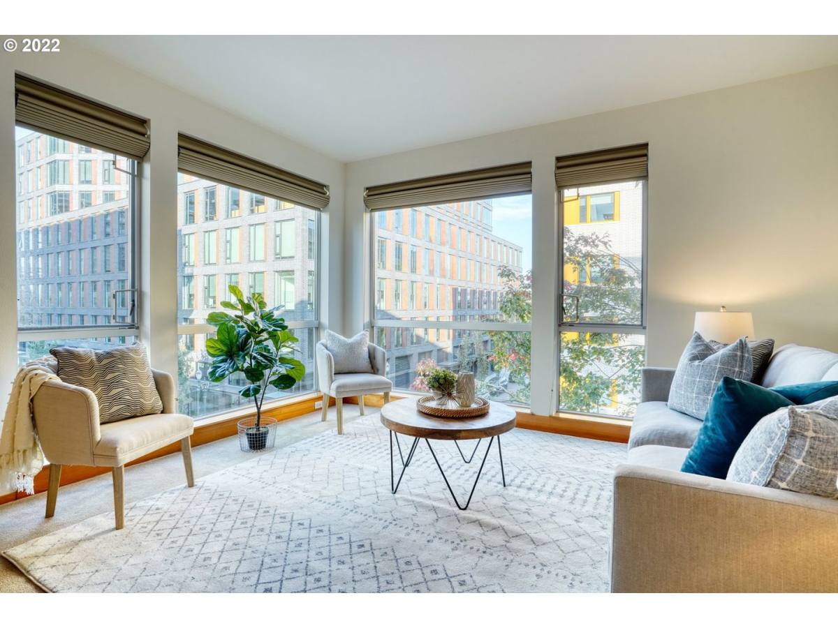 Condo for rent at 1125 NW 9th Ave #321, Portland, OR 97209