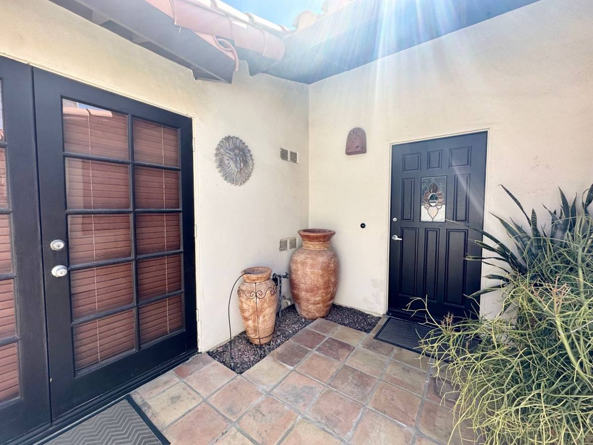 Condo for rent at 45550 Ocotillo Dr, Palm Desert, CA 92260