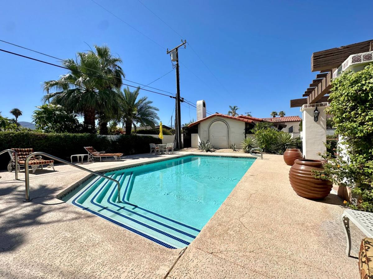 Condo for rent at 45550 Ocotillo Dr, Palm Desert, CA 92260