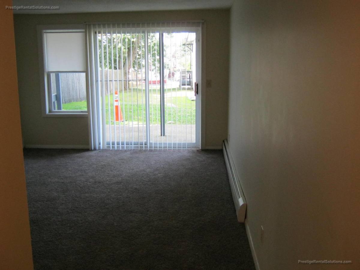 Apartment for rent at 70 Barrows St #6, Fall River, MA 02724