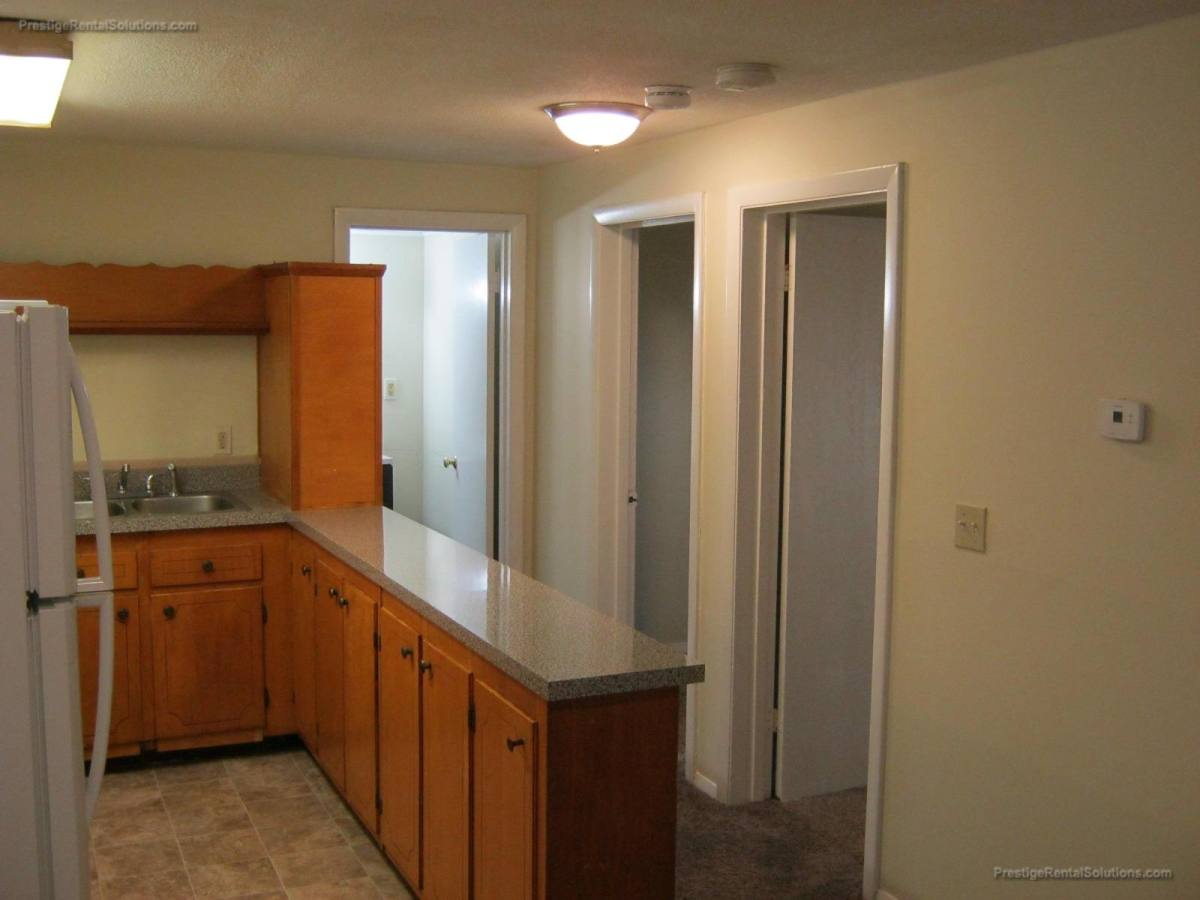Apartment for rent at 70 Barrows St #6, Fall River, MA 02724