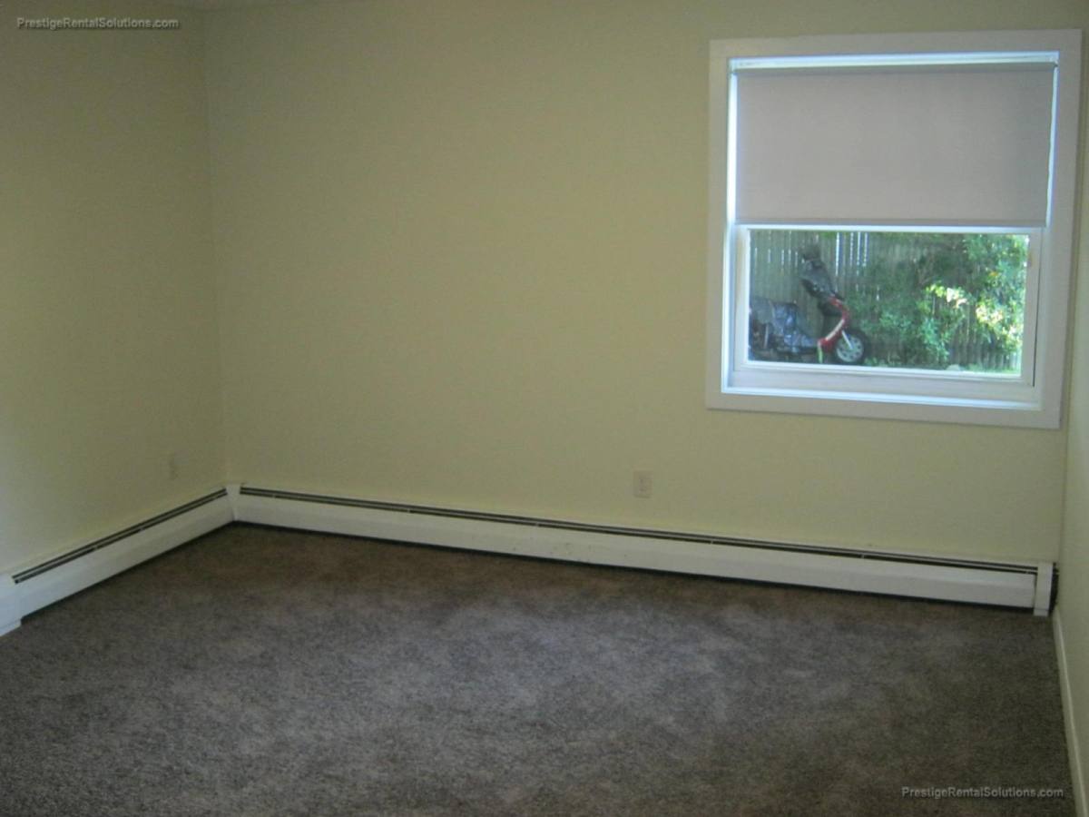 Apartment for rent at 70 Barrows St #6, Fall River, MA 02724