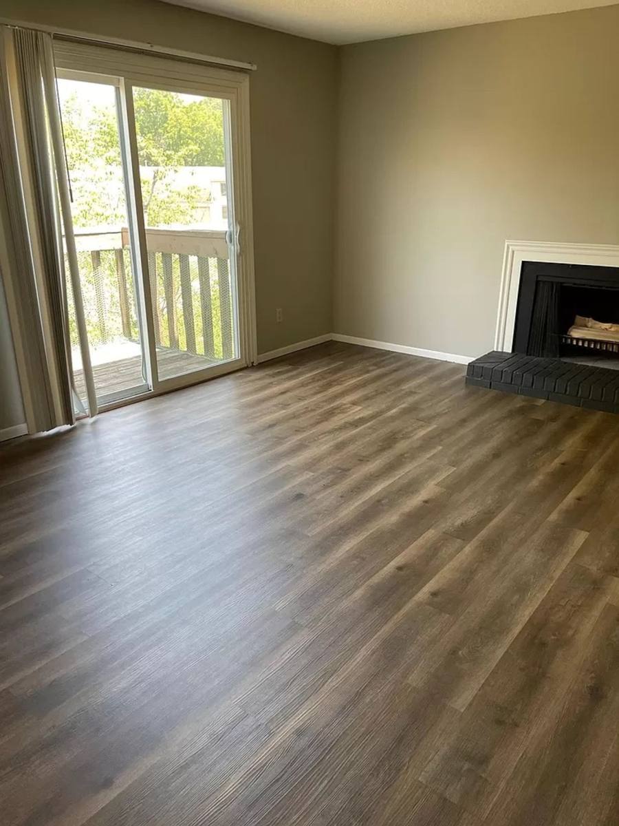 Apartment for rent at 5711 W Ridgecrest Dr, Peoria, IL 61615