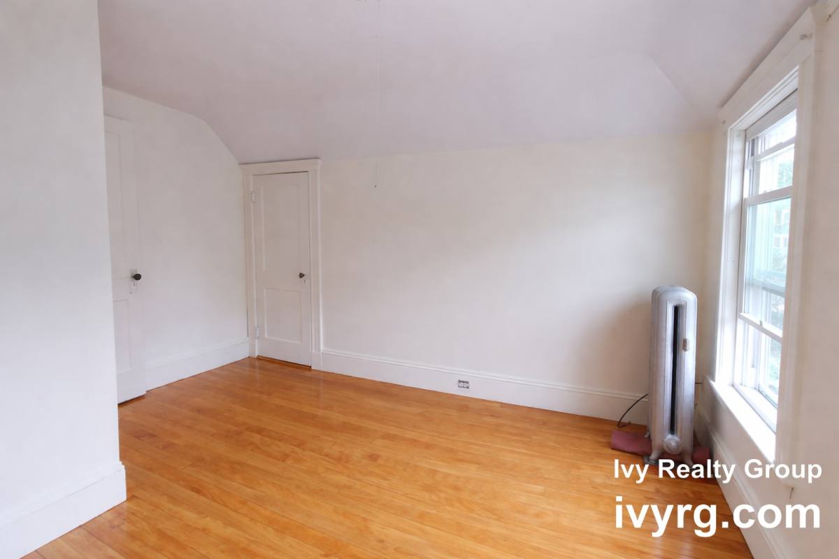 Apartment for rent at 28 Commonwealth Rd #3, Watertown, MA 02472