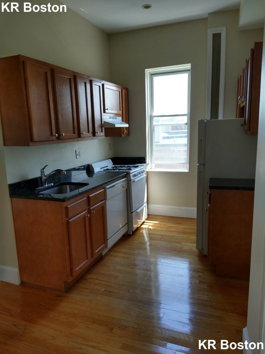 Apartment for rent at 1185 Commonwealth Ave #20, Allston, MA 02134
